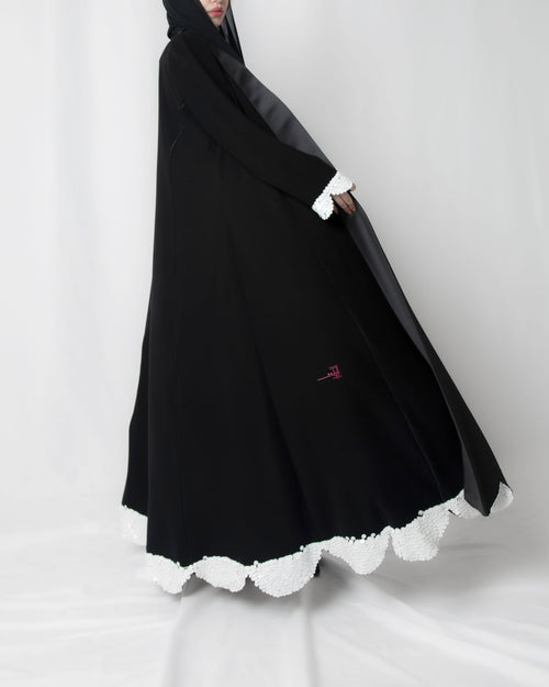 COLLAR WHITE SEQUENCE