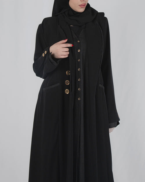 COLLAR IN GOLDEN BUTTONS