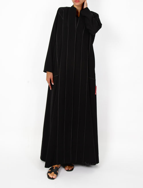 BLACK STREAMLINED