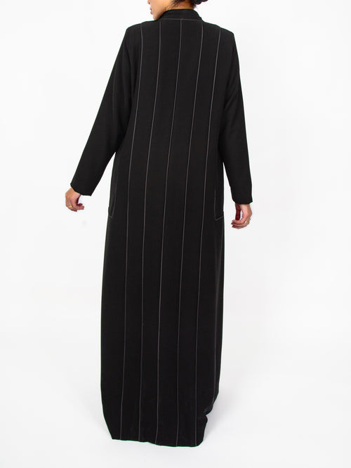 BLACK STREAMLINED