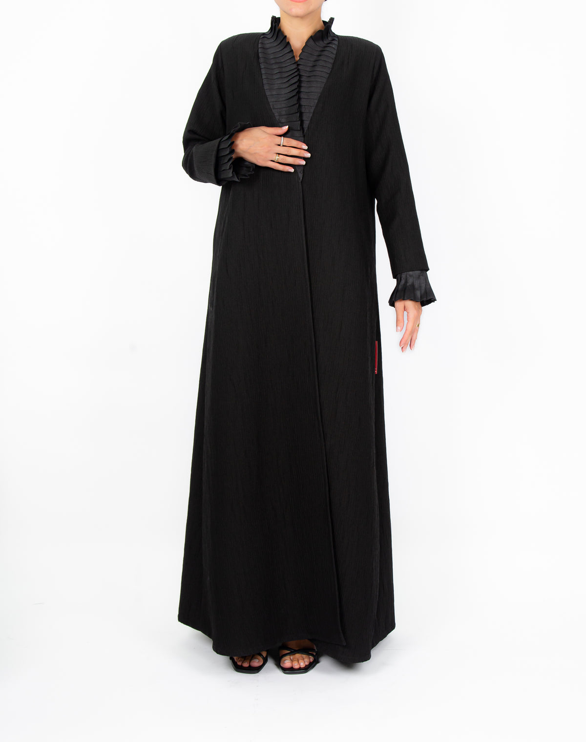 CRINKLE PLEATS ABAYA