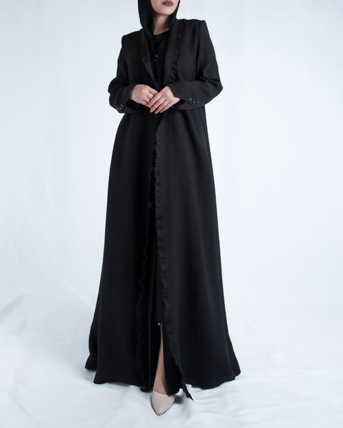 LEGACY IN COLLAR RUFFLES