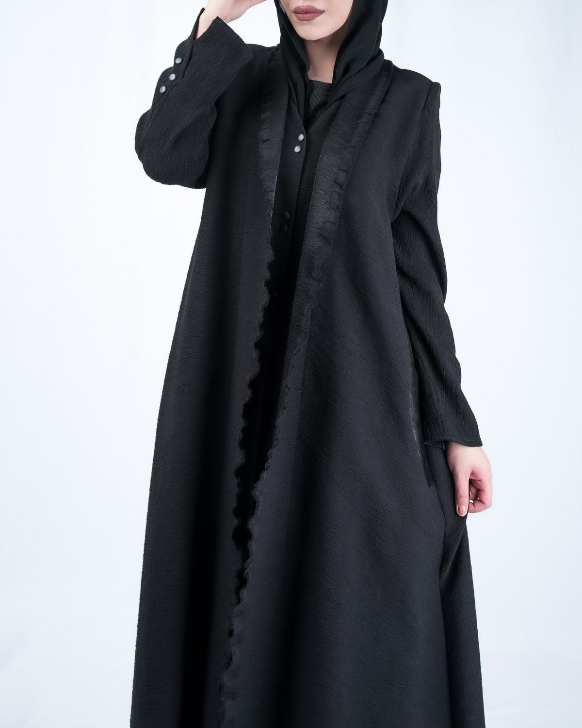 LEGACY IN COLLAR RUFFLES