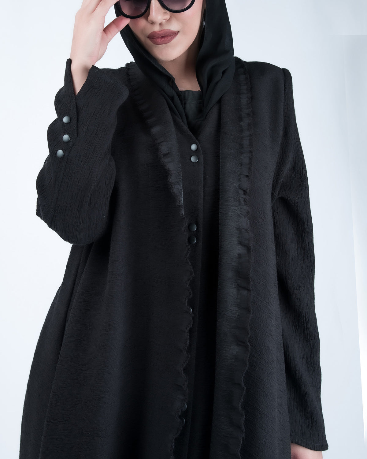 LEGACY IN COLLAR RUFFLES