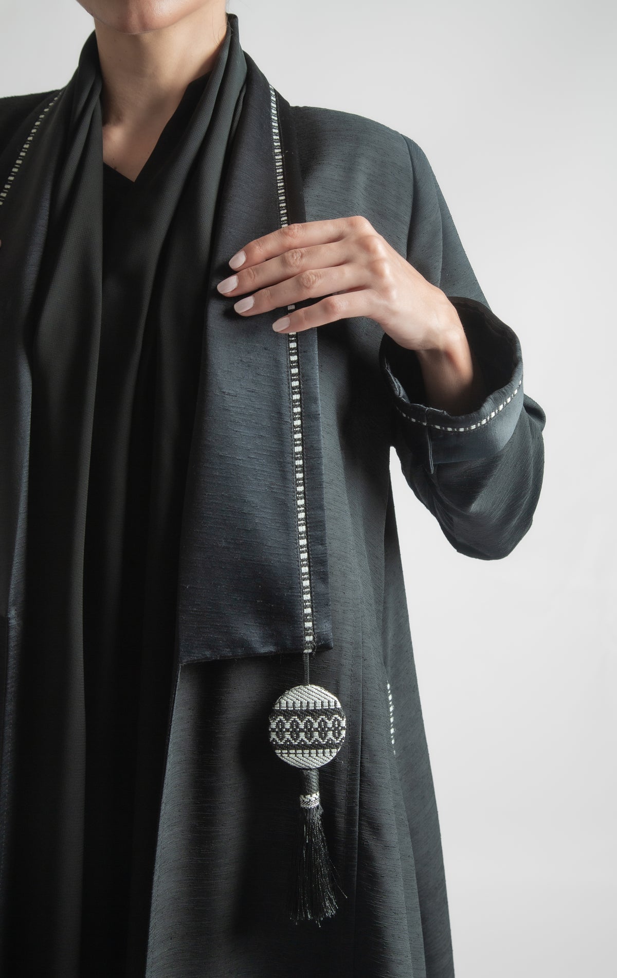 D TASSEL COAT