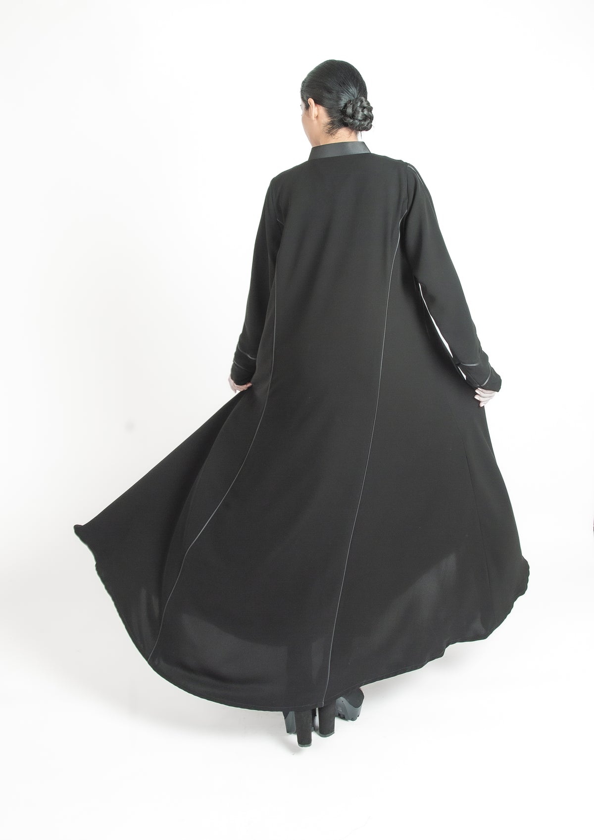 D COLLAR IN SATIN