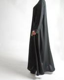 PLAIN ABAYA IN BUTTONS