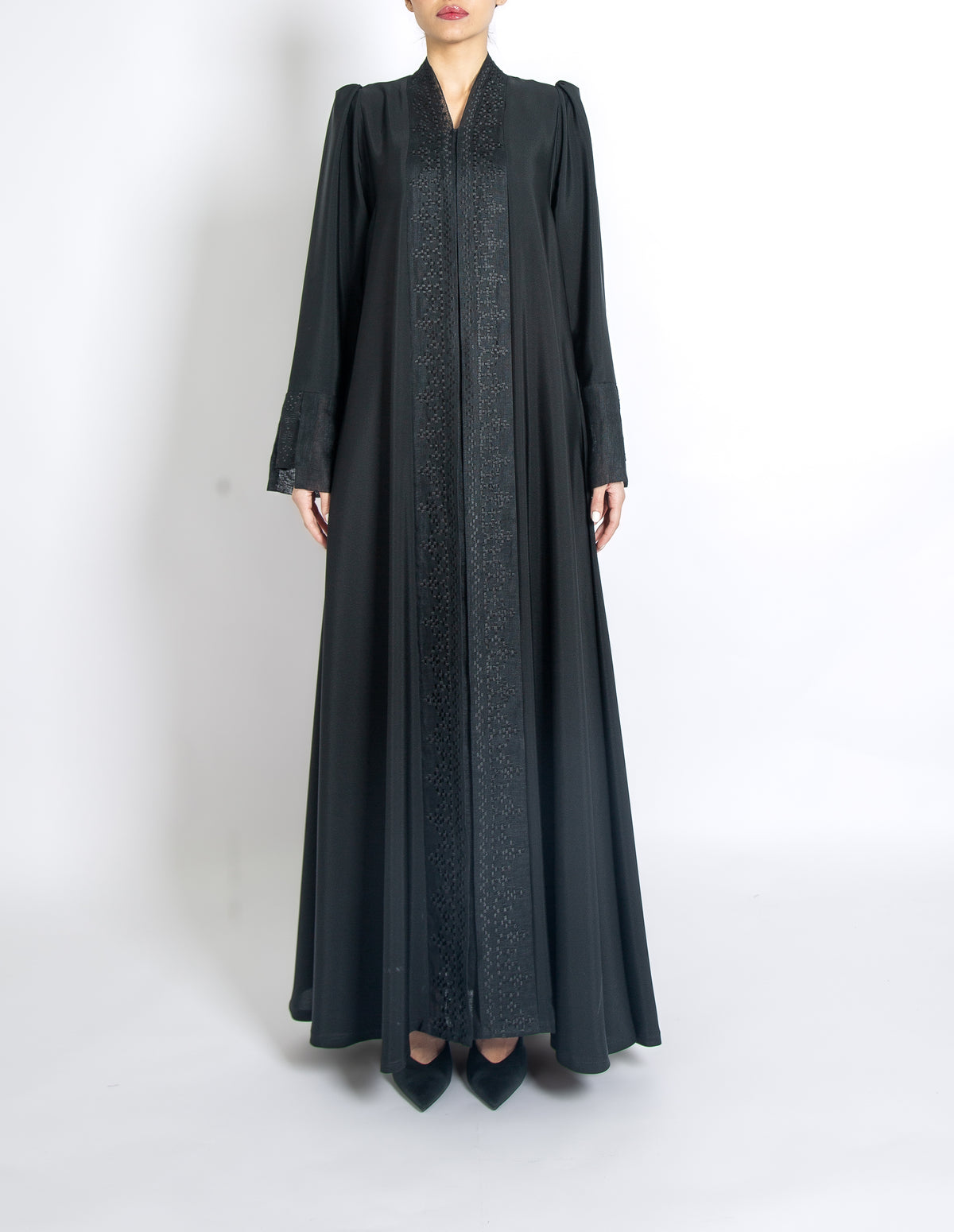 BLACK LINEN EMBRO