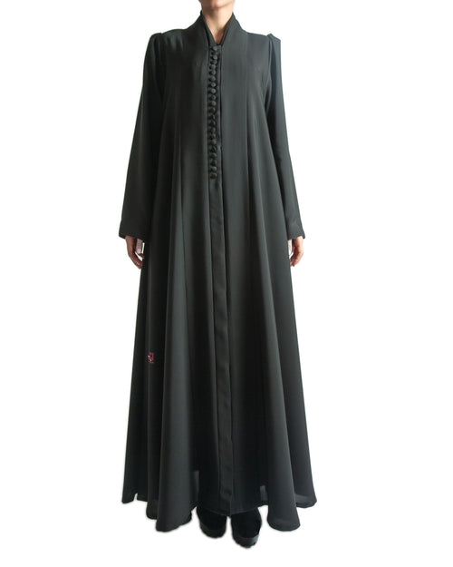 PLAIN ABAYA IN BUTTONS